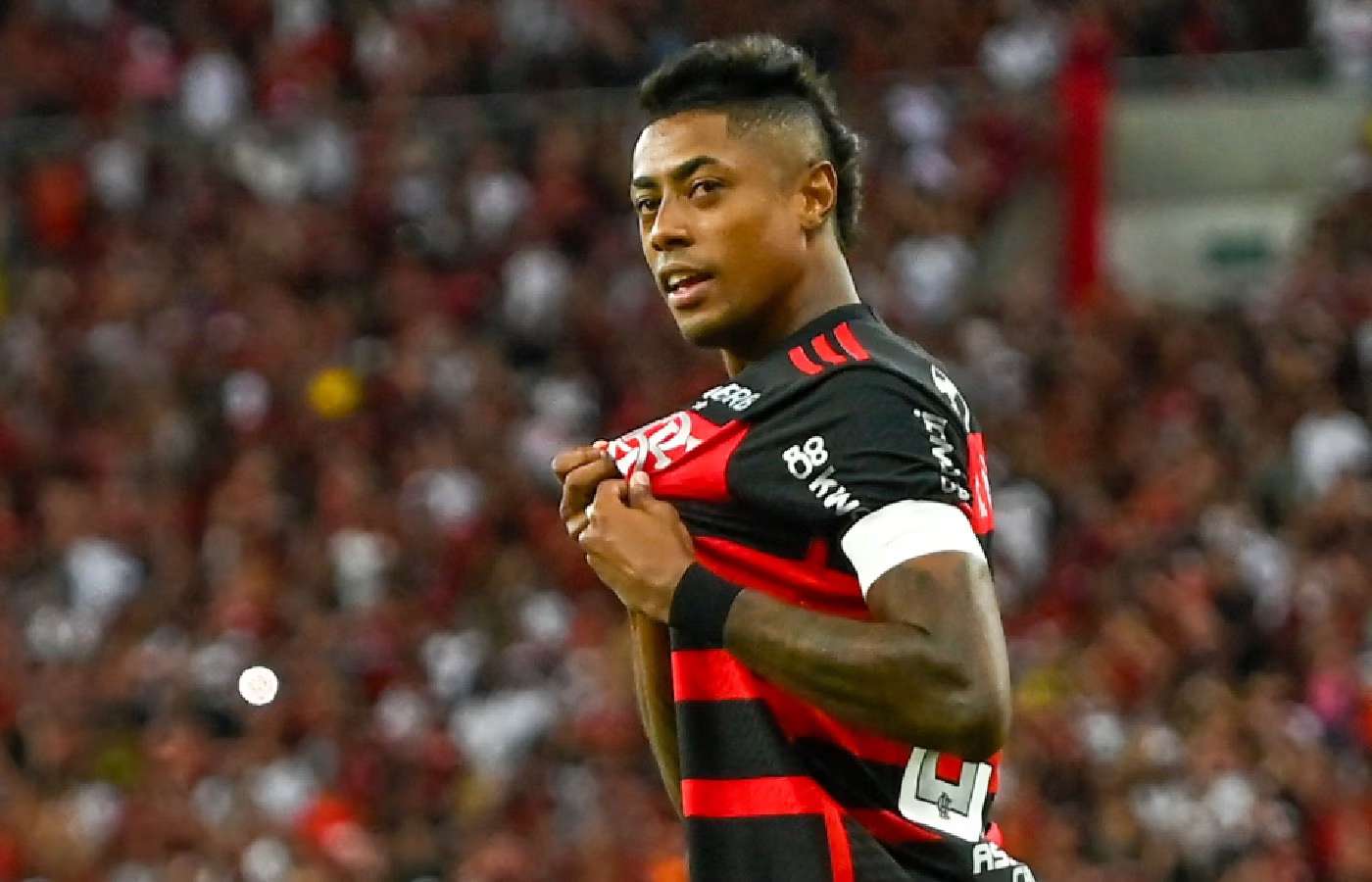 Flamengo decide não afastar Bruno Henrique após investigação por manipulação