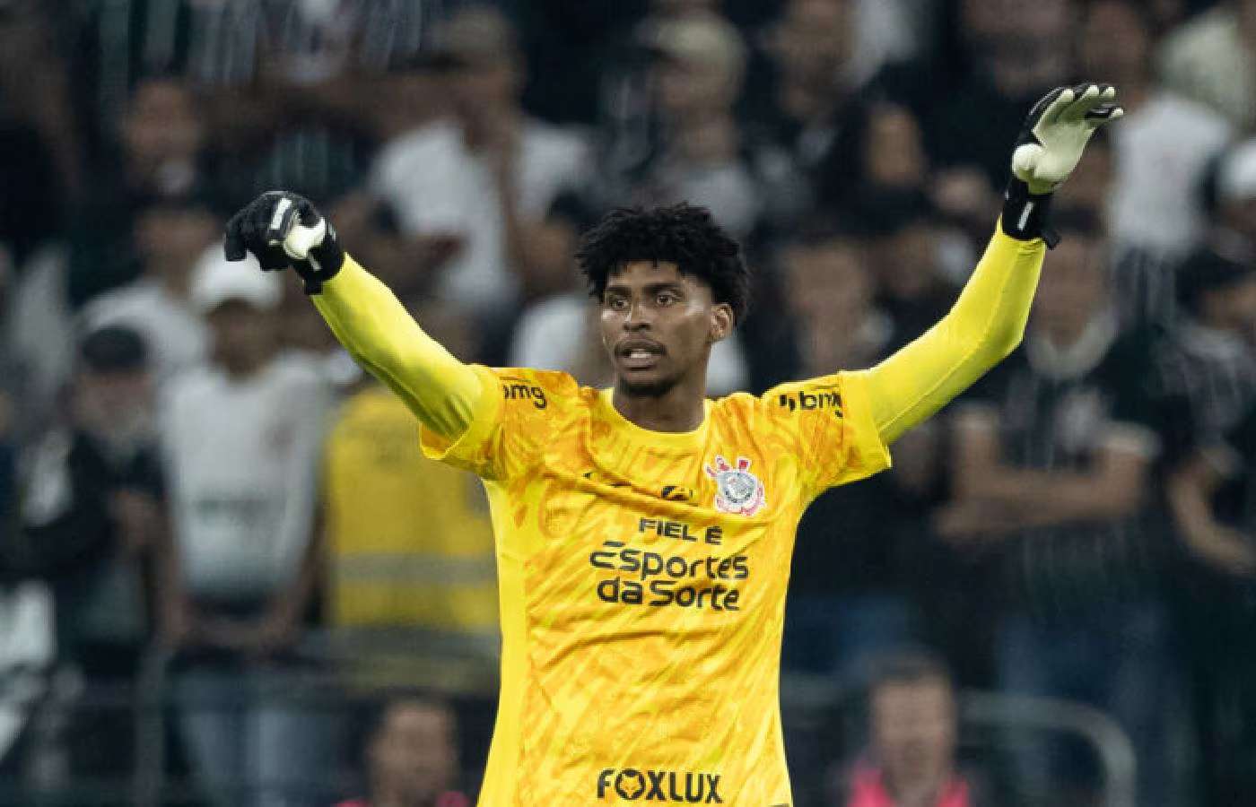 Esportes da Sorte auxilia Corinthians na compra do goleiro Hugo Souza 