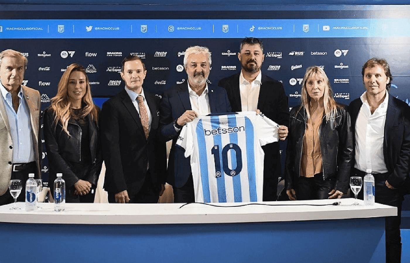 Operadora Betsson fecha acordo de patrocínio com o Racing Club da Argentina 