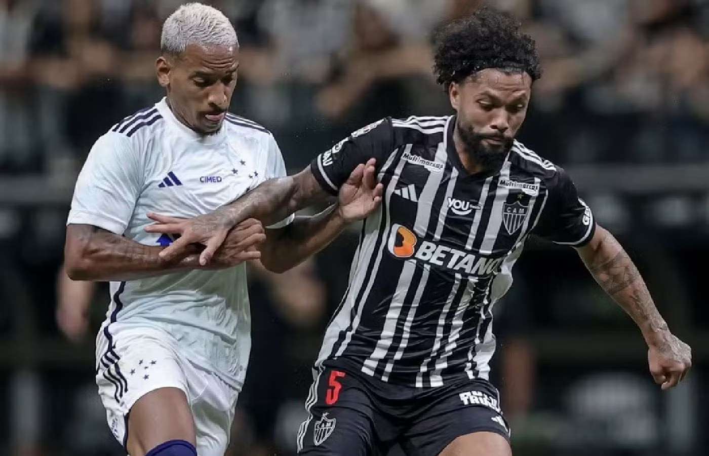 Cruzeiro x Atlético-MG: Galo tem leve favoritismo na final do Mineiro; veja as odds