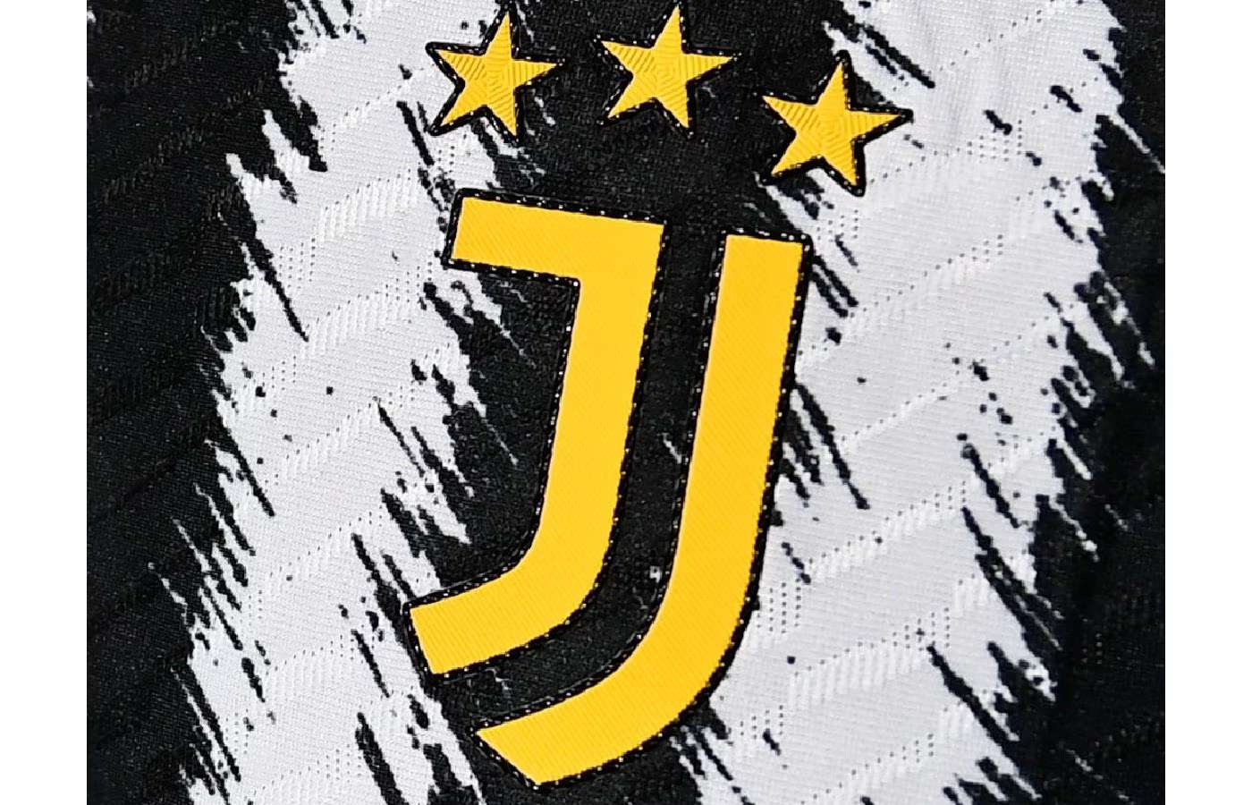 Juventus anuncia acordo com empresa de apostas e jogos Instant Casino