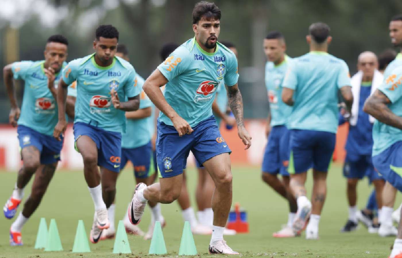 Suspenso por 10 anos, ex-jogador inglês diz que Paquetá não deveria mais jogar