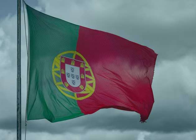 Portugueses apostaram R$ 26 bi em cassinos online no 2º trimestre; cassinos físicos tiveram queda 