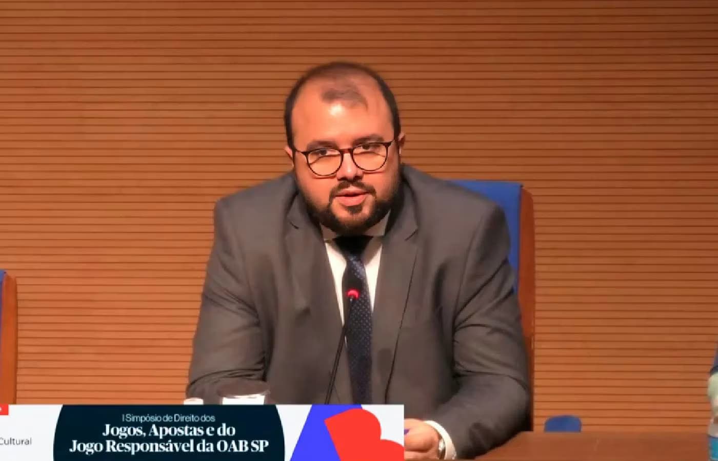 Em simpósio, Dudena destaca ser dever do operador ter uma política de jogo responsável 