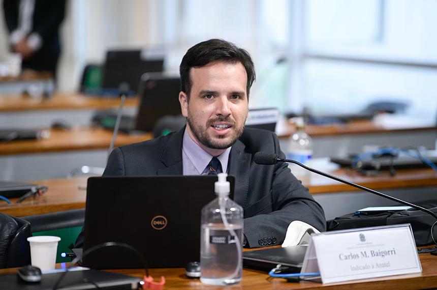 Presidente da Anatel quer alteração na lei para permitir bloqueio de bets ilegais