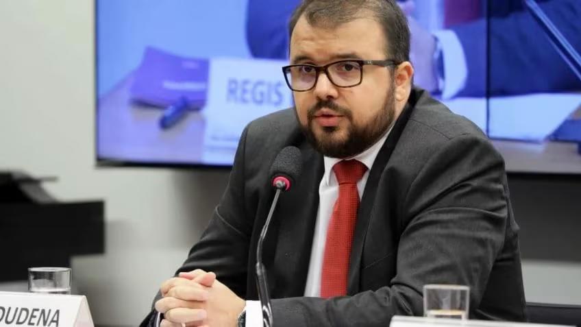 Dudena identifica necessidade de certificação B2B e admite fiscalização ainda insuficiente 