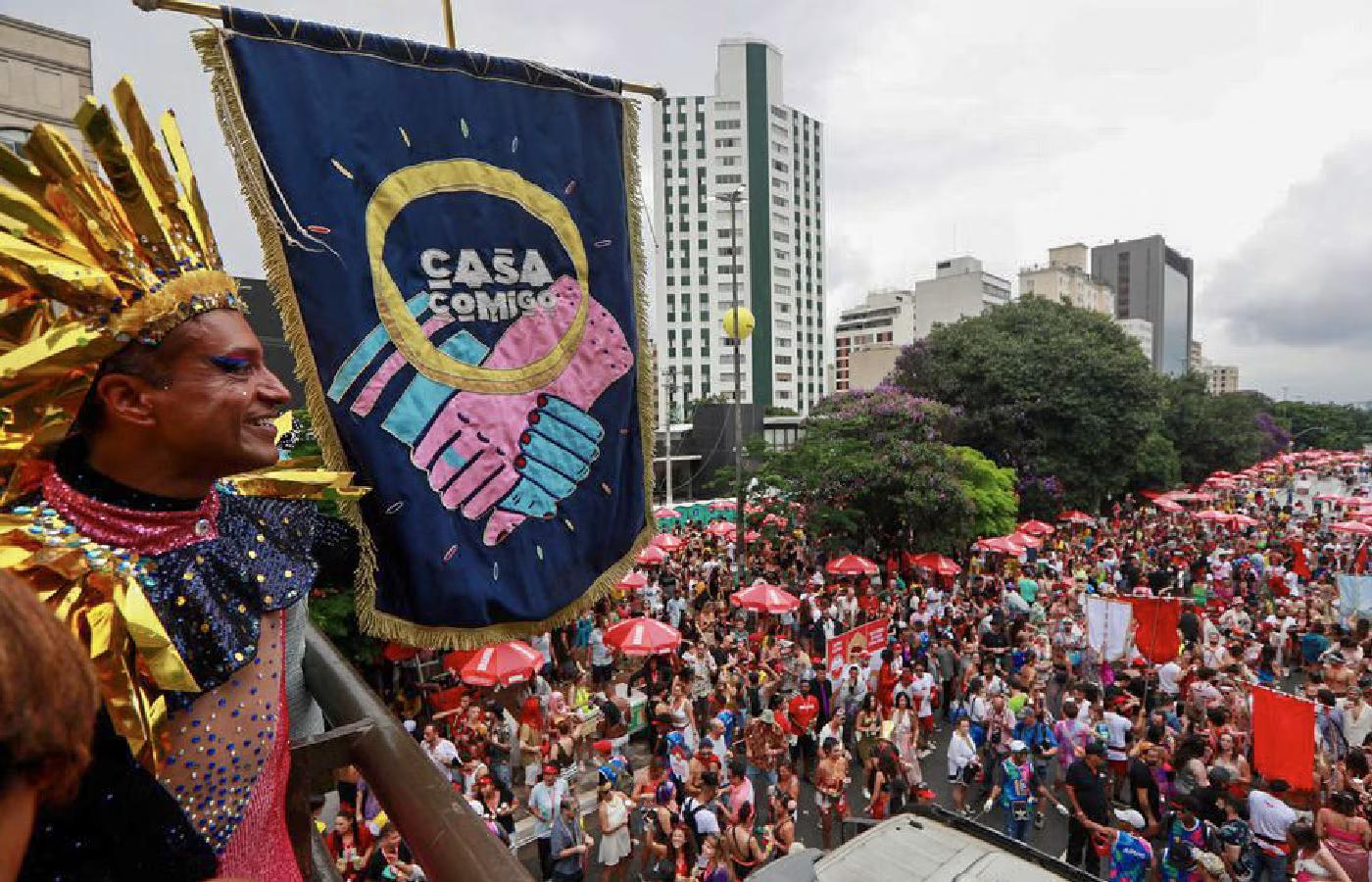 Cassino, máster do Fortaleza, acerta patrocínio ao Bloco Casa Comigo, de São Paulo