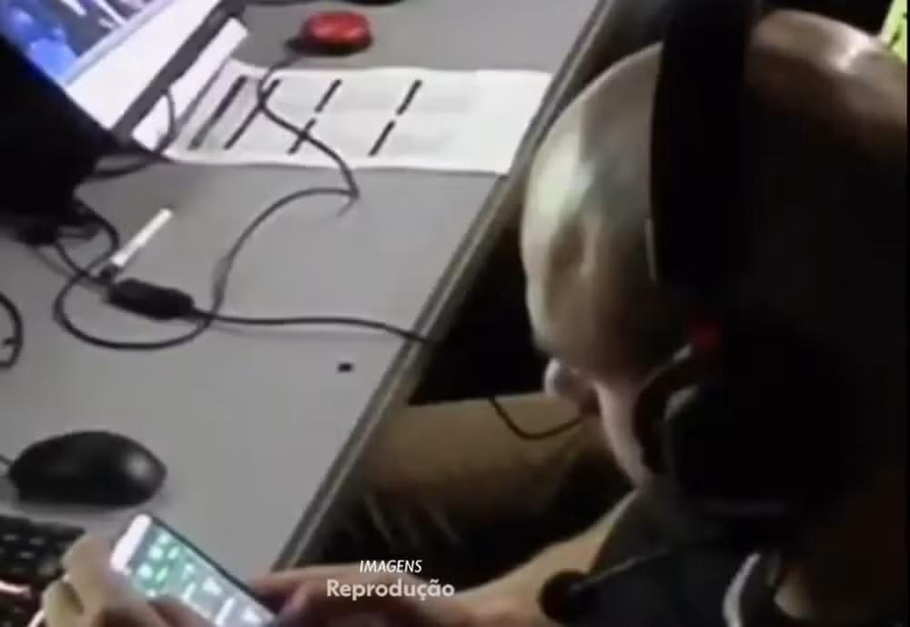 Operador do VAR é suspenso após ser flagrado acessando site de apostas na Bulgária