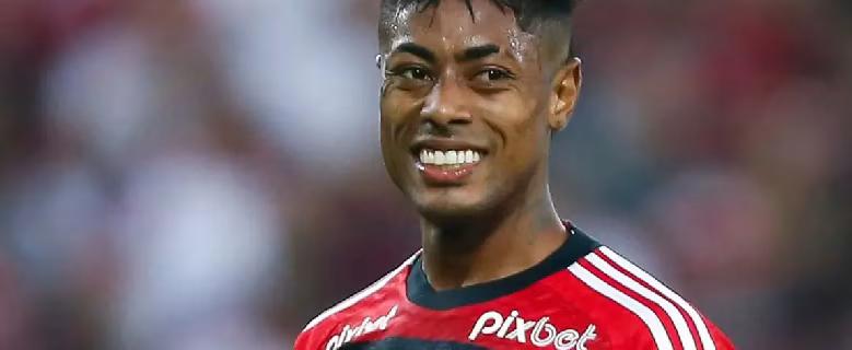 Bruno Henrique, do Flamengo, é indiciado pela PF por beneficiar apostadores com cartão