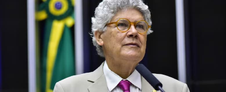 Projeto de Lei quer limitar publicidade de bets e estabelecer multas milionárias a influenciadores