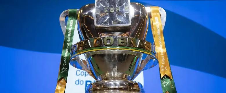 Com destaque de Rivaldo, Betfair calcula chances e projeta favoritos na Copa do Brasil
