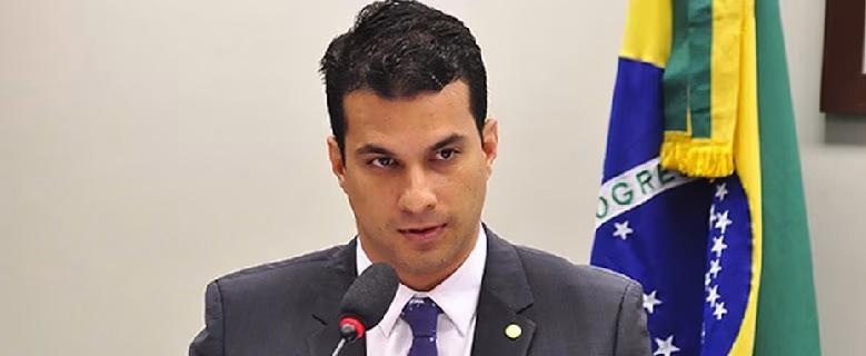 Legalização dos cassinos pode render R$ 20 bilhões ao Brasil, diz senador