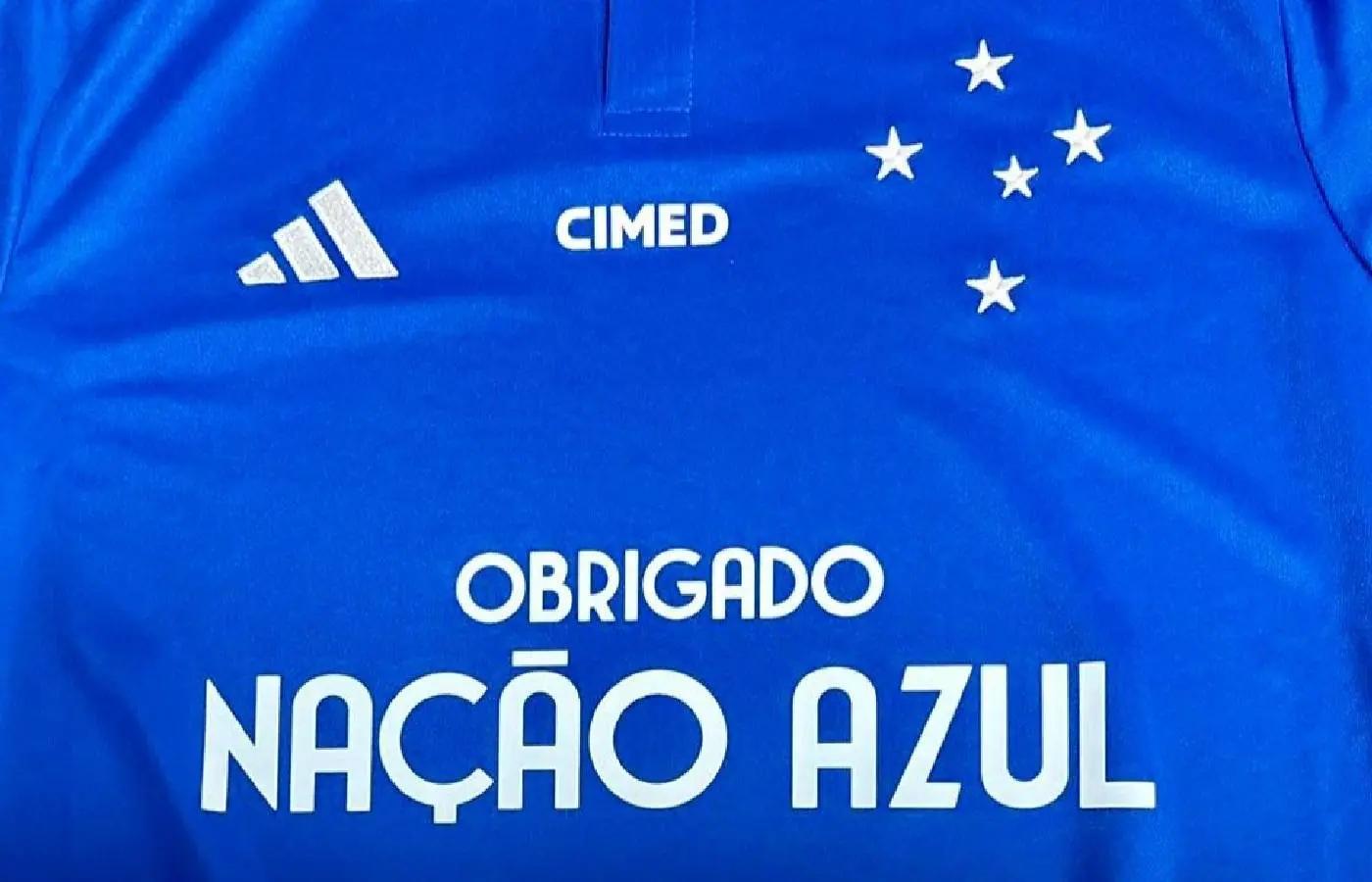 Betfair cede espaço na camisa do Cruzeiro para agradecer torcida em último jogo do ano