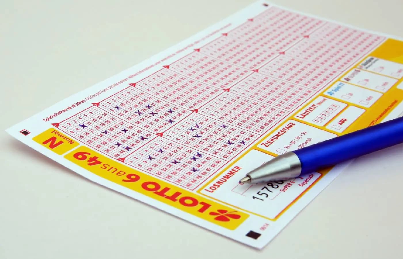 Brasileiros gastam mais na loteria do que com cinema, aponta levantamento