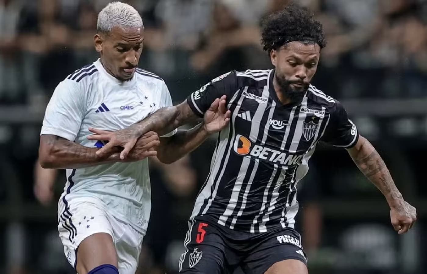 Cruzeiro x Atlético-MG: Galo tem leve favoritismo na final do Mineiro; veja as odds