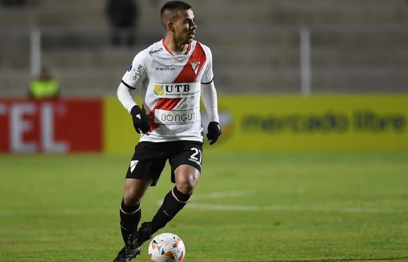 Jogador do Always Ready denuncia proposta para levar cartão na Sul-Americana