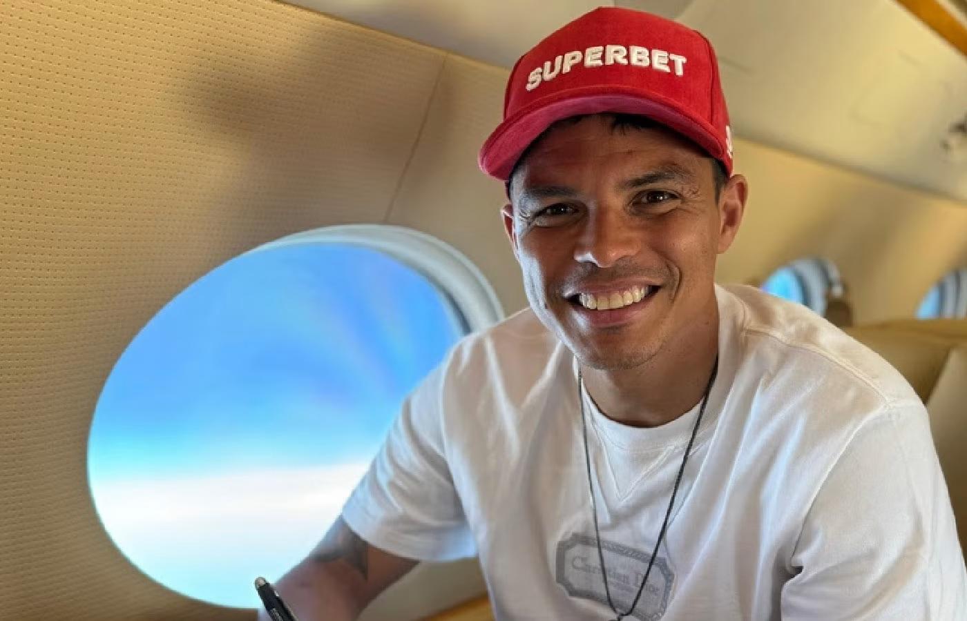 De volta ao Brasil, Thiago Silva é anunciado como embaixador da Superbet