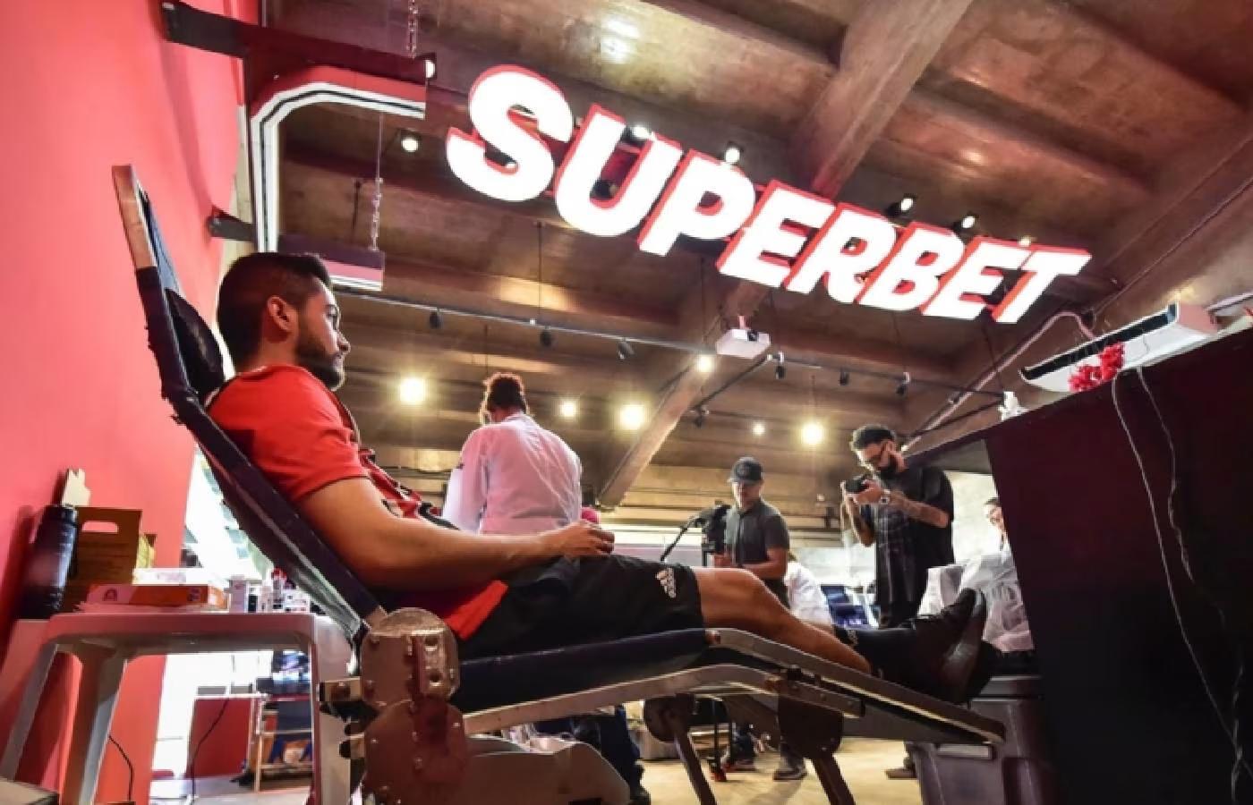 Sangue Tricolor: Superbet se junta ao São Paulo e à Fundação Pró-Sangue para incentivar doação 