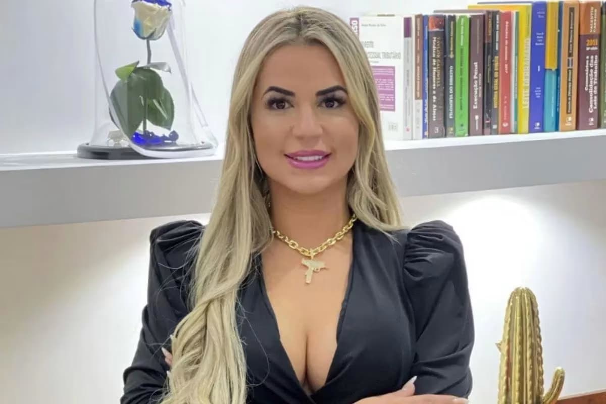 Deolane Bezerra é presa em operação contra jogos ilegais e diz que é vítima de perseguição