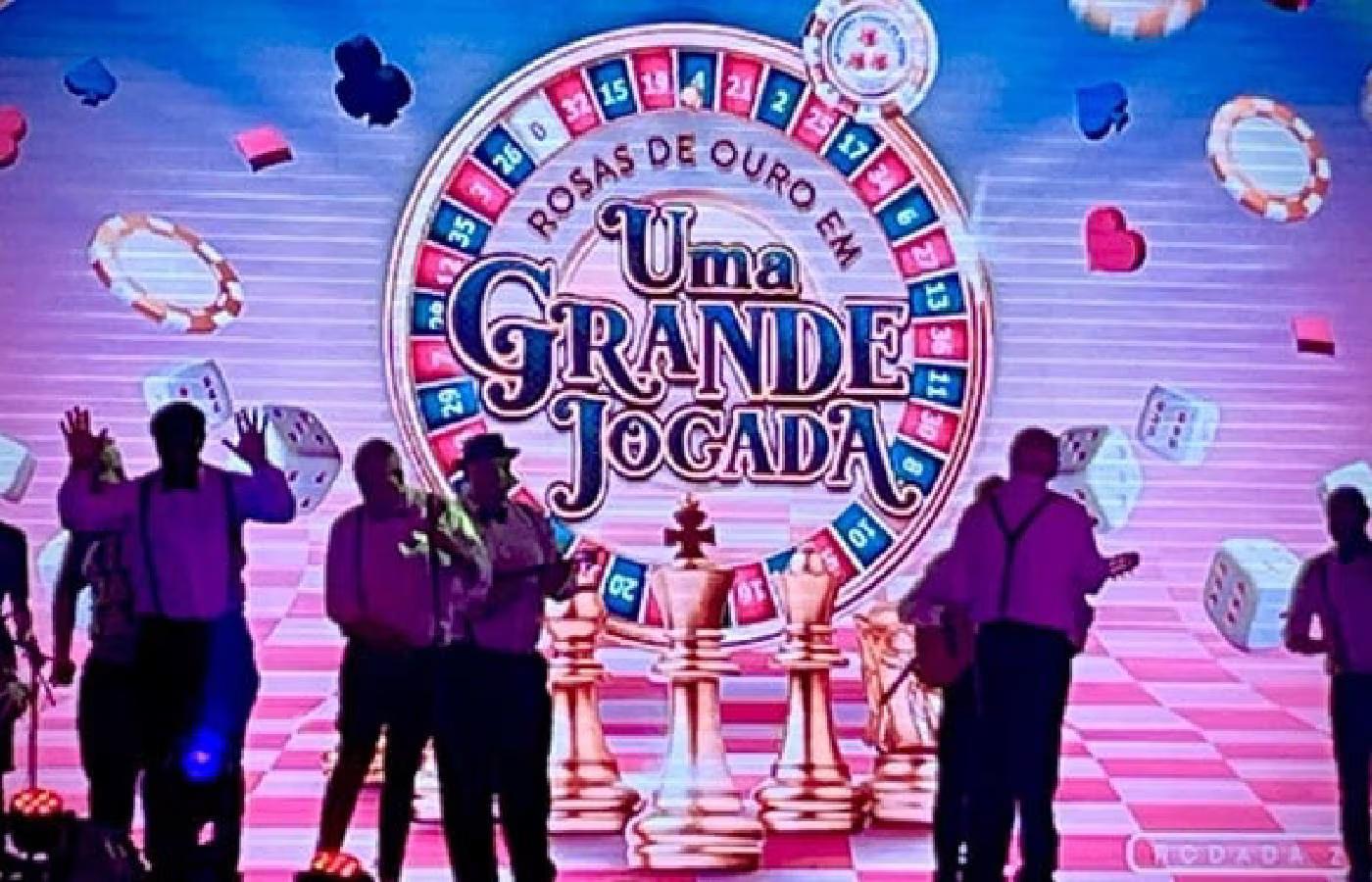 Rosas de Ouro lança samba-enredo com temática de jogos, apostas e cassino para Carnaval 2025 