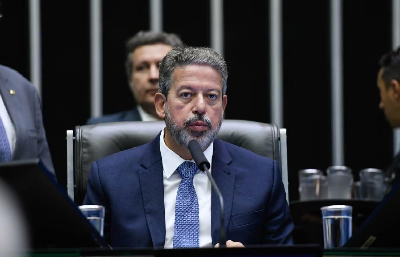Presidente da Câmara critica proibição de cartões do Bolsa Família em plataformas de apostas 