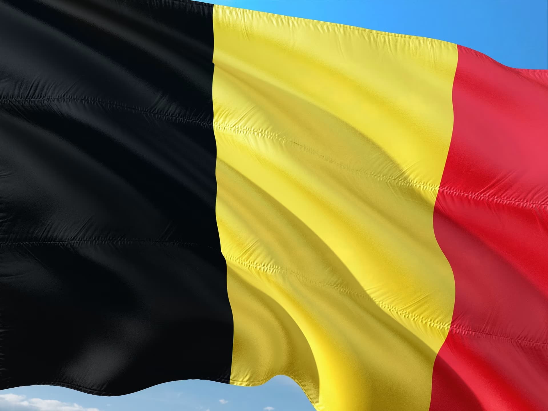 Bélgica proíbe patrocínio máster de apostas no esporte e publicidade de jogos nos estádios