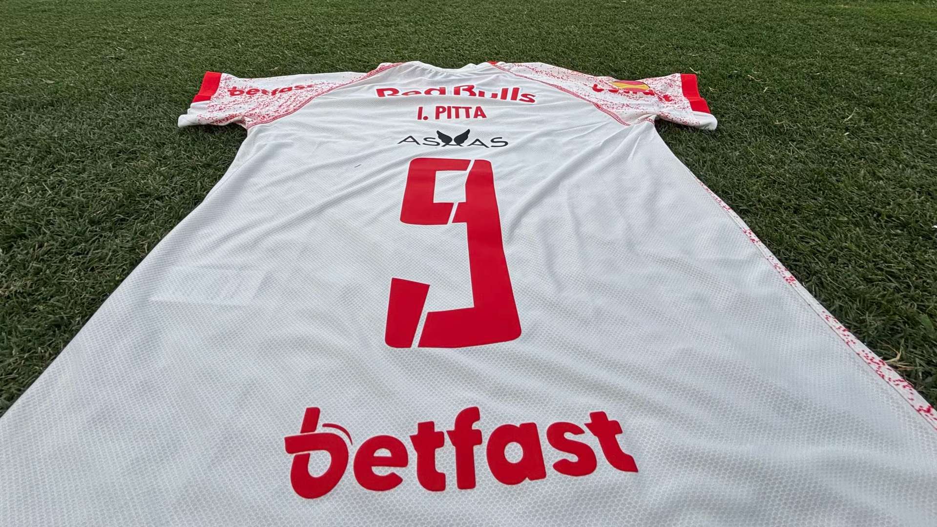 Bragantino ativa patrocínio da Betfast até o fim de 2026