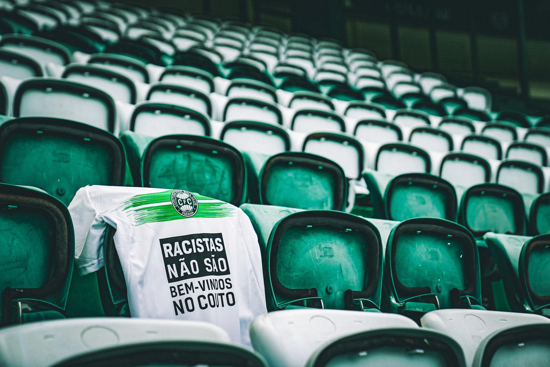 Reals Bet cede espaço na camisa do Coritiba para promover mensagem contra o racismo