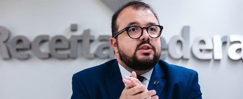 Governo notifica 33 instituições financeiras por operações com plataformas ilegais de apostas