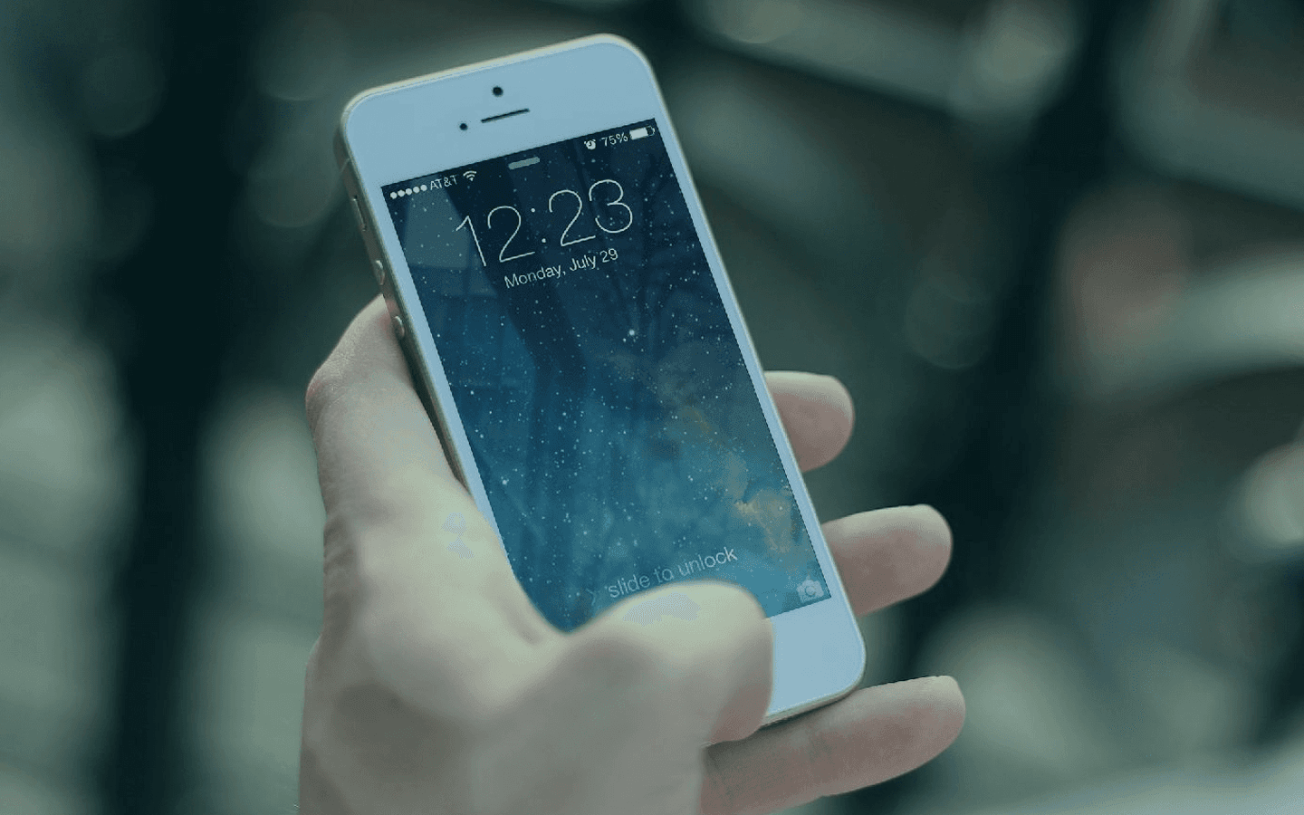 Pesquisa: um em cada quatro brasileiros já apostou dinheiro em apps via smartphones