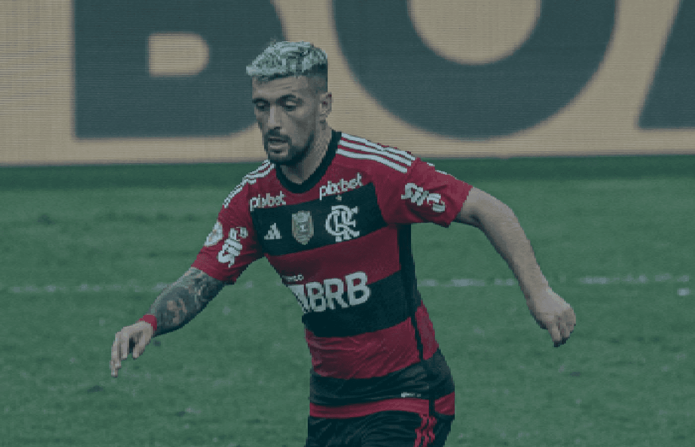 Pixbet encaminha renovação de patrocínio com Flamengo por R$ 43 milhões ao ano