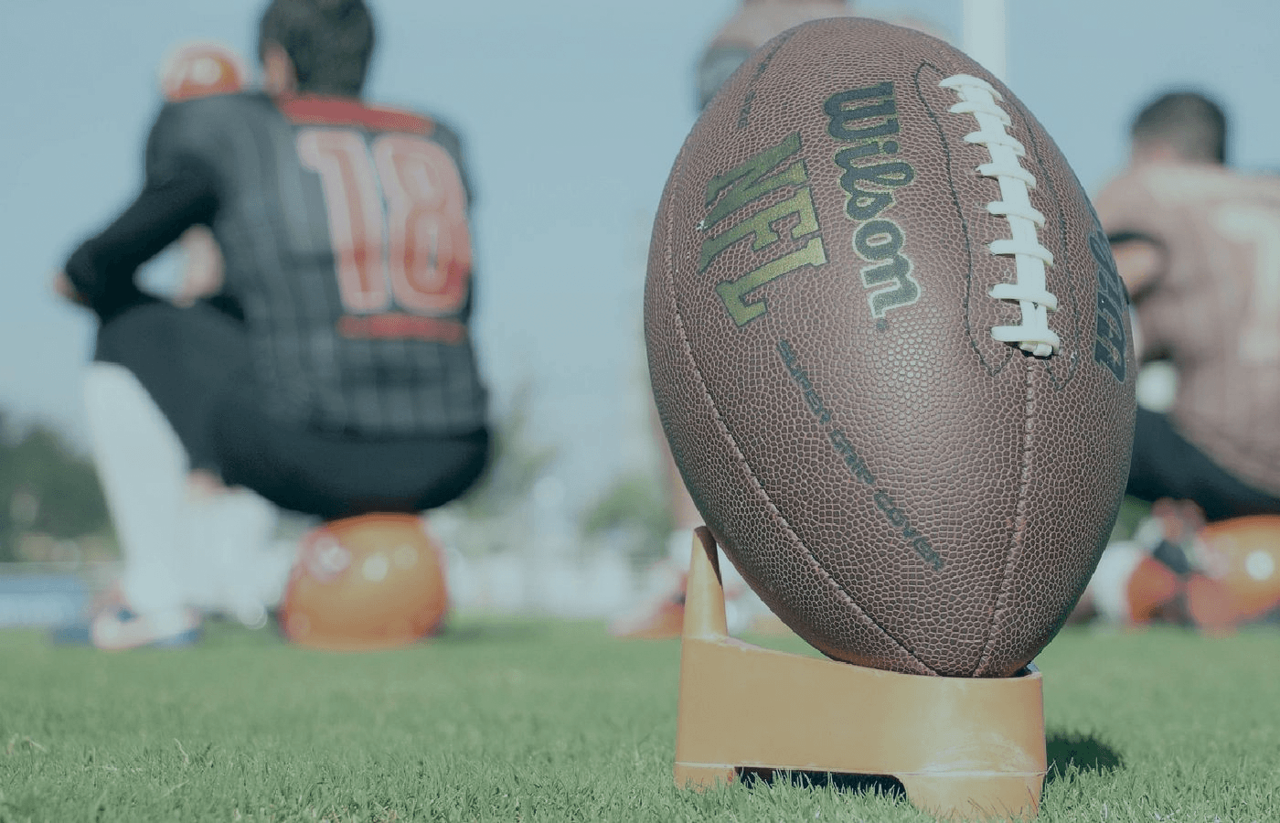 NFL suspende indefinidamente mais um atleta por violar as políticas de apostas da liga