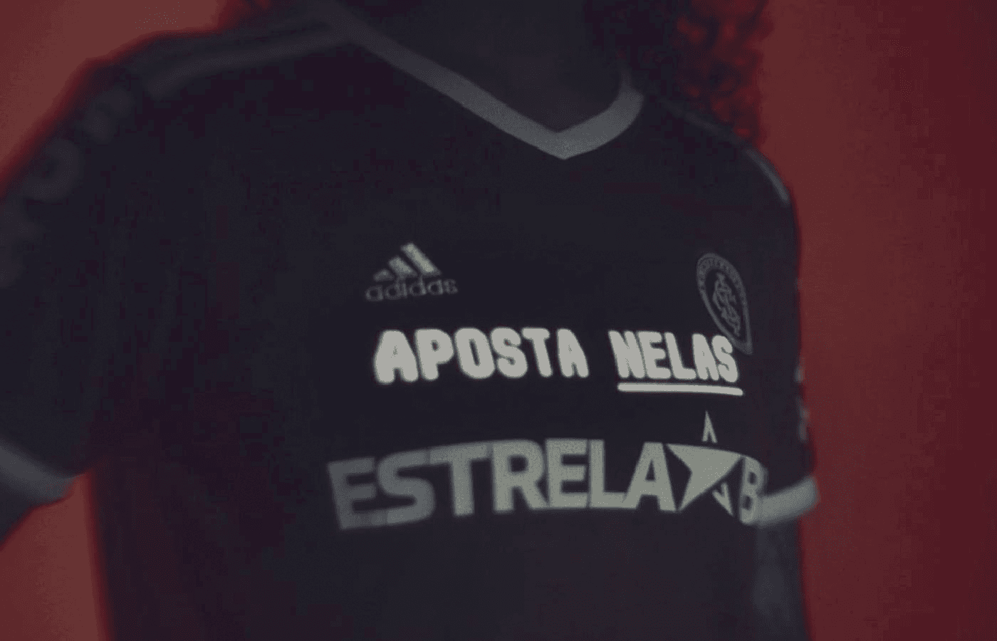 Campanha "Aposta Nelas" faz EstrelaBet faturar a prata no New York Festivals Advertising Awards