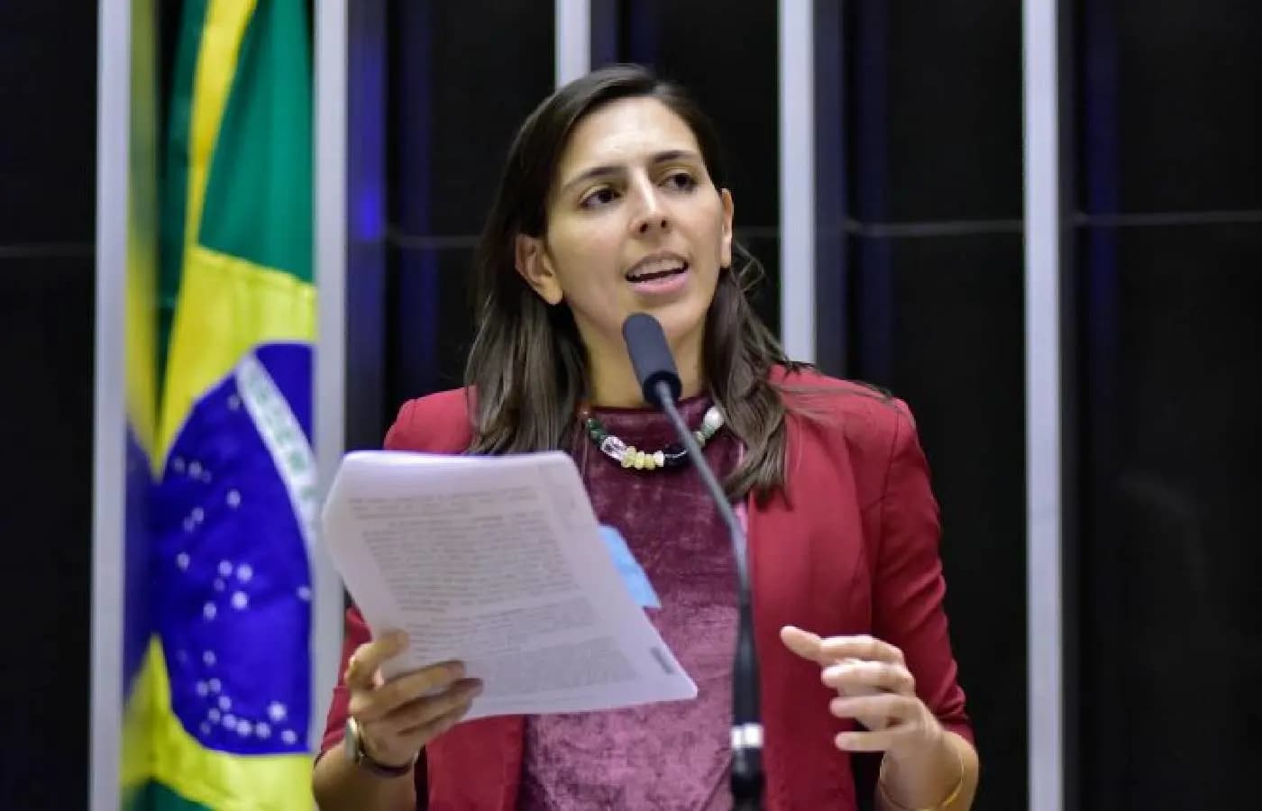 PL que destina arrecadação de loterias para esporte feminino é aprovado; veja detalhes