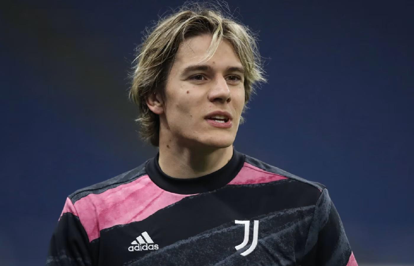 Nicolò Fagioli, da Juventus, volta aos gramados após suspensão por envolvimento com jogos de azar