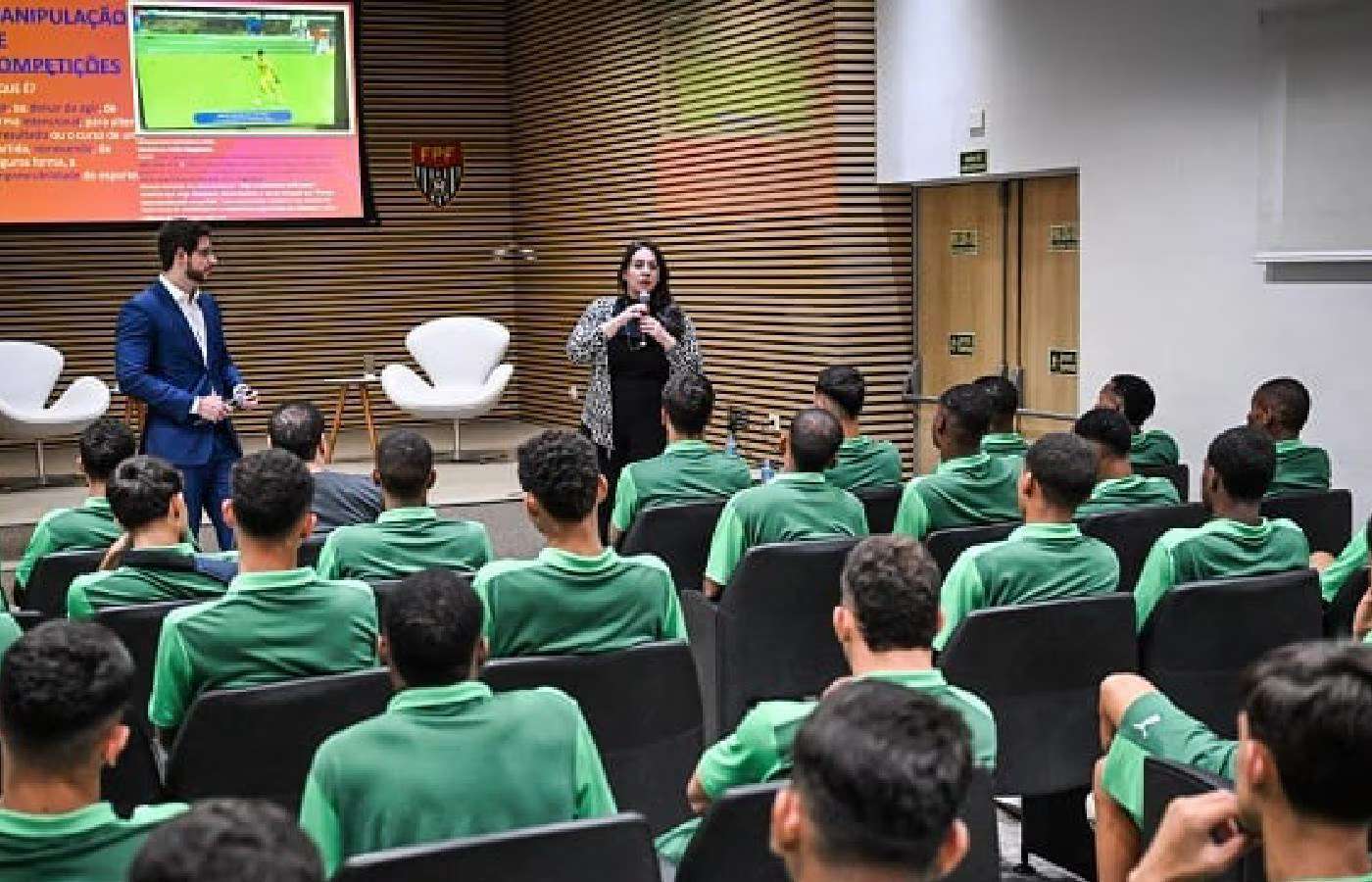 FPF organiza palestra sobre manipulação de resultados para base do Palmeiras