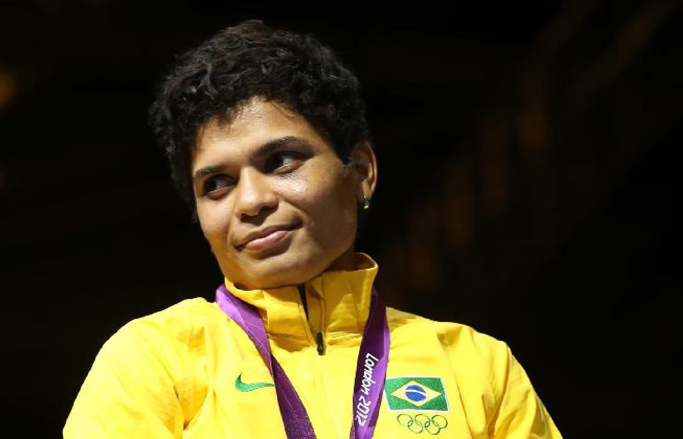 Superbet compra e devolve medalha da 1ª brasileira a subir em um pódio olímpico no boxe