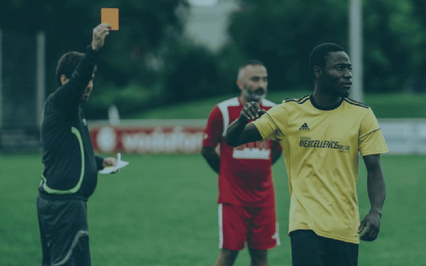 Atacante da Premier League pode ser banido do futebol por envolvimento em apostas